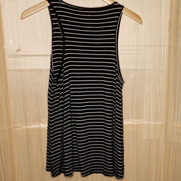 American Eagle Women's Soft & Sexy Black White Stripe Tank Top Small - Picture 2 of 6